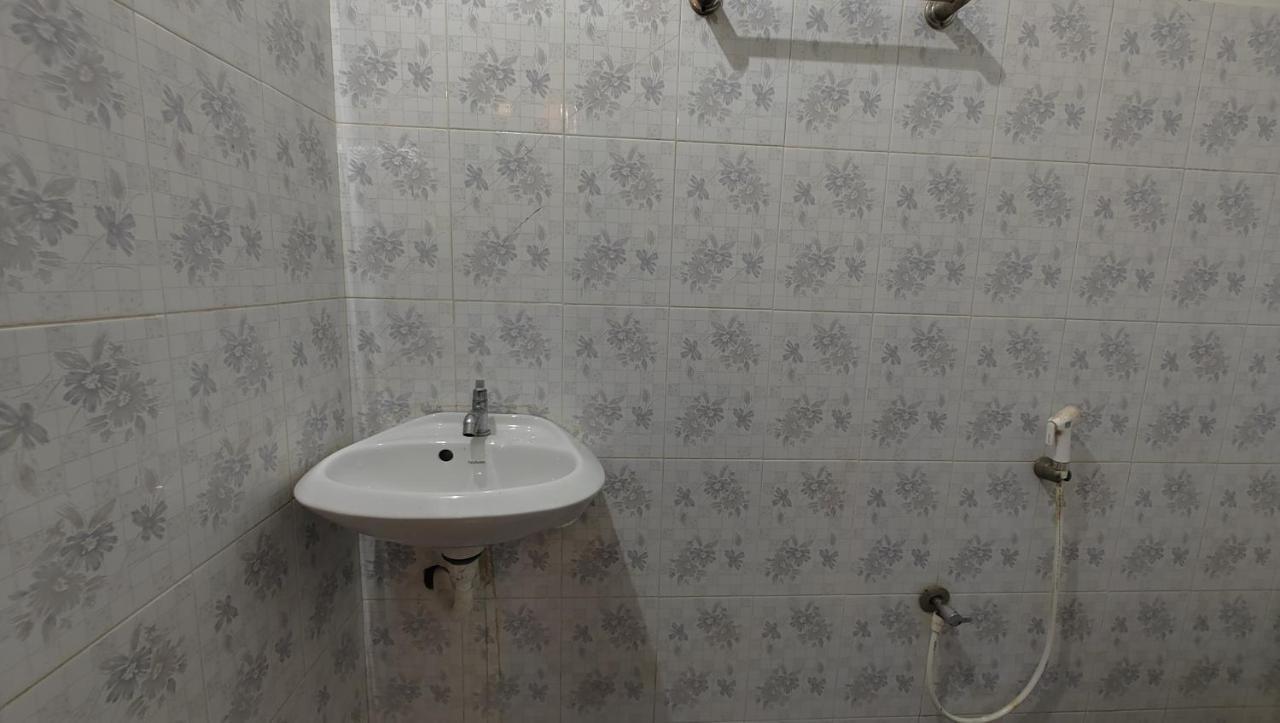 Hotel Greenland Thiruvananthapuram Dış mekan fotoğraf